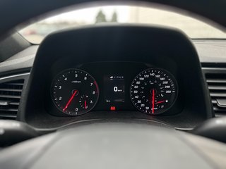 2018 Hyundai Elantra in Pickering, Ontario - 13 - w320h240px