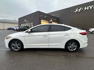 2018 Hyundai Elantra in Pickering, Ontario - 2 - w320h240px