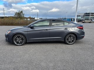 2019 Hyundai Elantra in Lindsay, Ontario - 5 - w320h240px