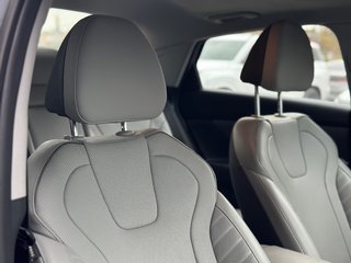 2022 Hyundai Elantra in Pickering, Ontario - 16 - w320h240px