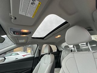 2022 Hyundai Elantra in Pickering, Ontario - 18 - w320h240px