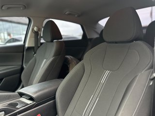 2022 Hyundai Elantra in Pickering, Ontario - 9 - w320h240px