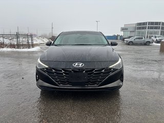 2022 Hyundai Elantra in Lindsay, Ontario - 2 - w320h240px