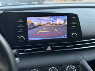 2023 Hyundai Elantra in Pickering, Ontario - 13 - w320h240px