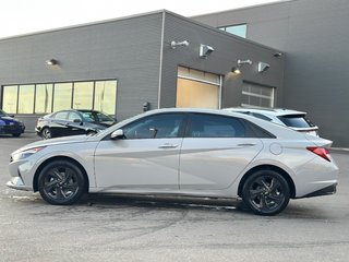 2023 Hyundai Elantra in Pickering, Ontario - 2 - w320h240px