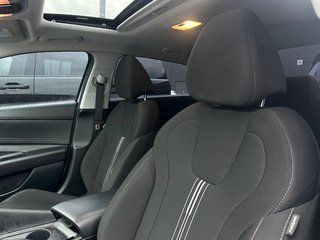 2023 Hyundai Elantra in Pickering, Ontario - 9 - w320h240px