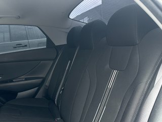 2023 Hyundai Elantra in Pickering, Ontario - 15 - w320h240px