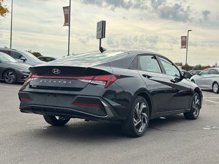 2024 Hyundai Elantra in Pickering, Ontario - 5 - w320h240px