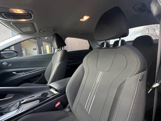 2024 Hyundai Elantra in Pickering, Ontario - 12 - w320h240px