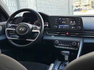 2018 Hyundai Santa Fe Sport in Pickering, Ontario - 10 - w320h240px