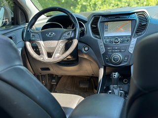 2016 Hyundai Santa Fe XL in Pickering, Ontario - 10 - w320h240px