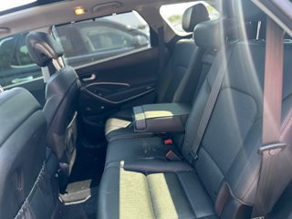 2016 Hyundai Santa Fe XL in Pickering, Ontario - 16 - w320h240px