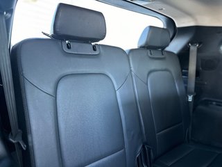 2017 Hyundai Santa Fe XL in Pickering, Ontario - 15 - w320h240px