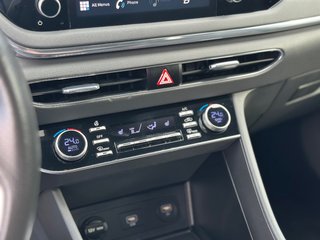 2022 Hyundai Sonata in Pickering, Ontario - 17 - w320h240px