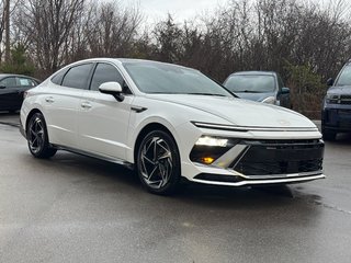 2024 Hyundai Sonata in Pickering, Ontario - 7 - w320h240px