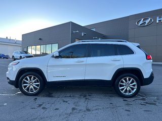 2016 Jeep Cherokee in Pickering, Ontario - 2 - w320h240px