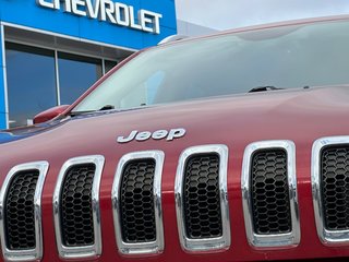 2016 Jeep Cherokee in Pickering, Ontario - 9 - w320h240px