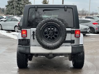 2014 Jeep Wrangler Unlimited in Pickering, Ontario - 4 - w320h240px