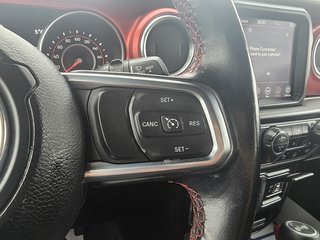 2020 Jeep Wrangler Unlimited in Pickering, Ontario - 14 - w320h240px