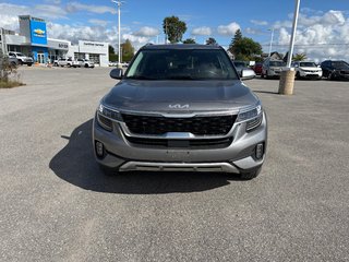 2023 Kia Seltos in Lindsay, Ontario - 2 - w320h240px