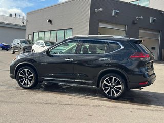 2018 Nissan Rogue in Pickering, Ontario - 2 - w320h240px