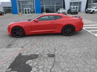 2017 Chevrolet Camaro in Pickering, Ontario - 2 - w320h240px