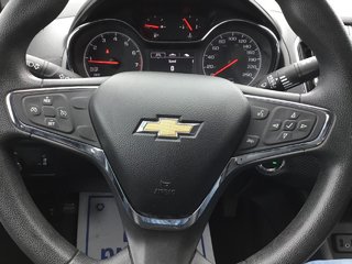 2019 Chevrolet Cruze in Pickering, Ontario - 14 - w320h240px