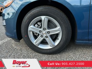 2024 Chevrolet Malibu in Pickering, Ontario - 6 - w320h240px