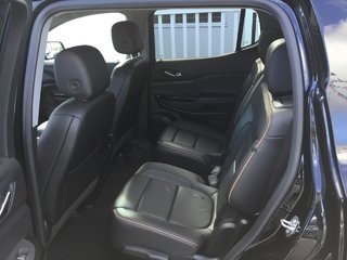 2021 GMC Acadia in Pickering, Ontario - 11 - w320h240px