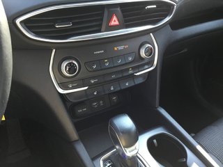 2020 Hyundai Santa Fe in Pickering, Ontario - 15 - w320h240px