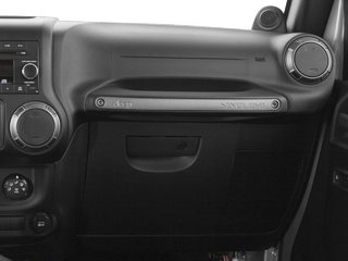 2015 Jeep Wrangler Unlimited in Pickering, Ontario - 12 - w320h240px