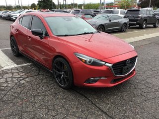 2018 Mazda 3 in Pickering, Ontario - 8 - w320h240px