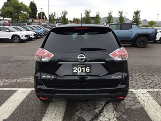 2016 Nissan Rogue in Pickering, Ontario - 4 - w320h240px