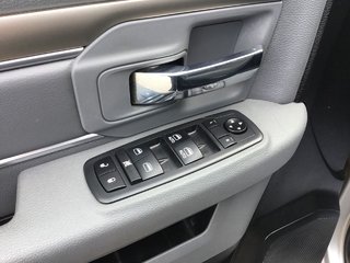 2017 Ram 1500 in Pickering, Ontario - 17 - w320h240px