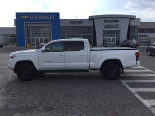 2022 Toyota Tacoma in Pickering, Ontario - 2 - w320h240px