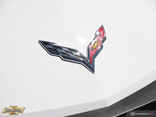 2017 Chevrolet Corvette in St. Catharines, Ontario - 9 - w320h240px