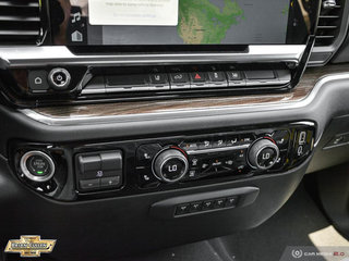 2024 Chevrolet SILVERADO 2500 HD in St. Catharines, Ontario - 20 - w320h240px