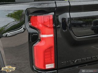 2024 Chevrolet Silverado 3500 HD in St. Catharines, Ontario - 12 - w320h240px