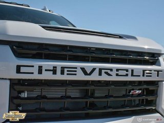 2023 Chevrolet Silverado 3500 in St. Catharines, Ontario - 9 - w320h240px