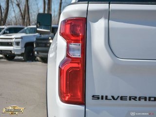 2023 Chevrolet Silverado 3500 in St. Catharines, Ontario - 12 - w320h240px