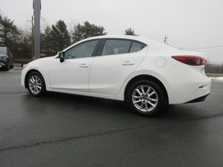 2018 Mazda 3 GS