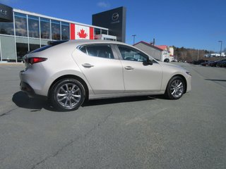 2022 Mazda 3 GS