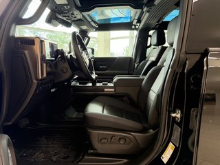 2025 GMC HUMMER EV SUV in Brossard, Quebec - 9 - w320h240px