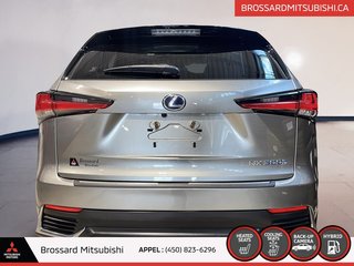 2018  NX 300h / TOIT OUVRANT / CUIR / NAVIGATION in Brossard, Quebec - 4 - w320h240px