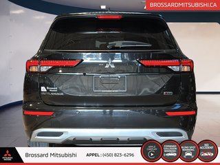 2023  Outlander SEL S-AWC / CARPLAY / TOIT PANO / MAGS / 7 PASSAGÉ in Brossard, Quebec - 3 - w320h240px