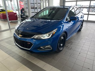 2018 Chevrolet Cruze Premier in Amos, Quebec - 2 - w320h240px