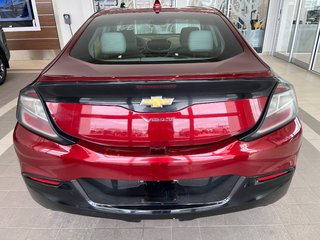 2017 Chevrolet Volt LT in Amos, Quebec - 5 - w320h240px