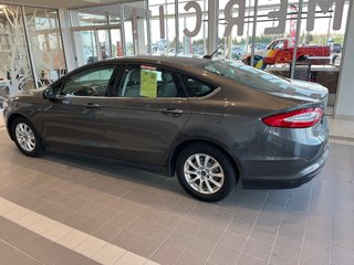 2016 Ford Fusion S in Amos, Quebec - 3 - w320h240px