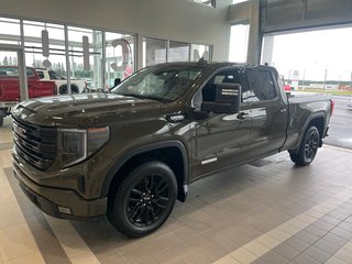GMC Sierra 1500 Elevation 2023 à Amos, Québec - 4 - w320h240px