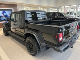 Jeep Gladiator Willys 2022 à Amos, Québec - 4 - w320h240px